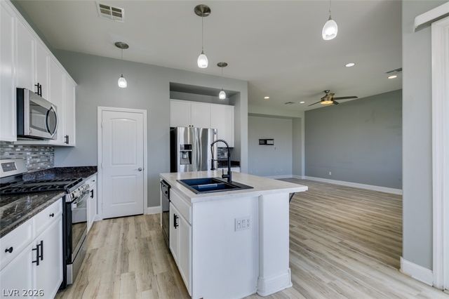 6538 Grand Concourse Street, Las Vegas, NV 89166