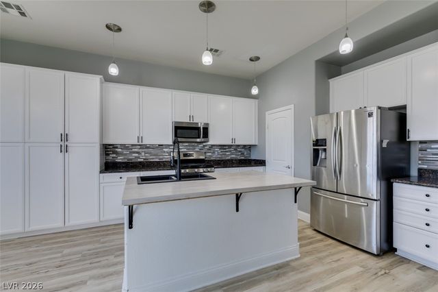 6538 Grand Concourse Street, Las Vegas, NV 89166