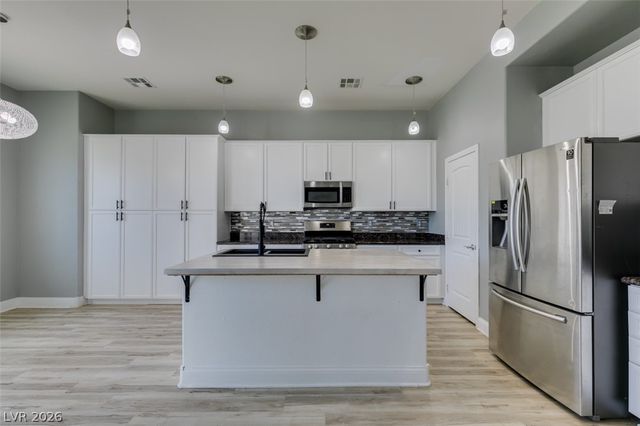 6538 Grand Concourse Street, Las Vegas, NV 89166