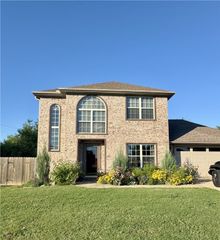 1905 Countryside Lane, Rogers, AR 72758