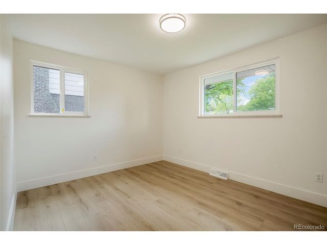 2116 S Yukon St, Lakewood, CO 80227