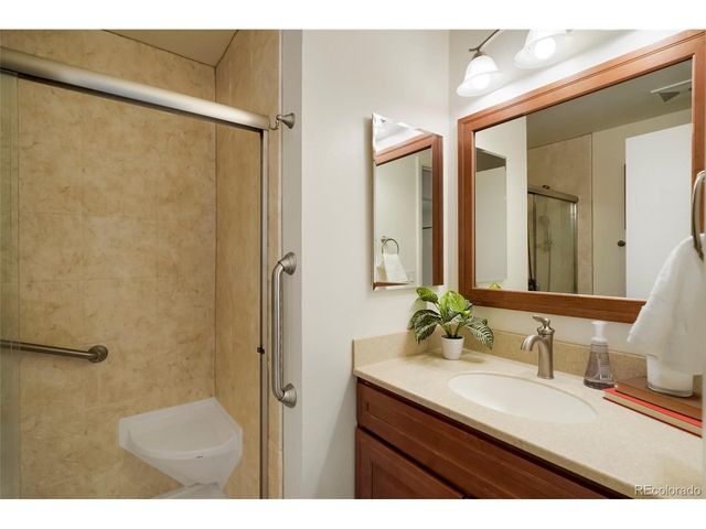 2116 S Yukon St, Lakewood, CO 80227
