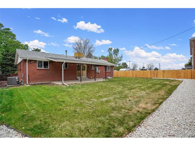 2116 S Yukon St, Lakewood, CO 80227