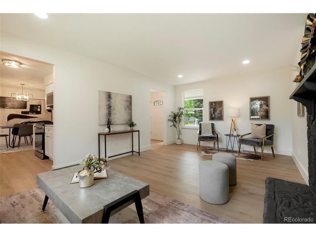2116 S Yukon St, Lakewood, CO 80227