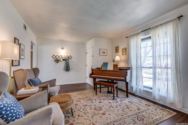 10218 LORENE LN, San Antonio, TX 78216