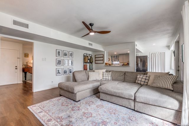 10218 LORENE LN, San Antonio, TX 78216