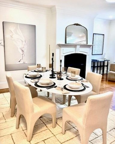 322 Tappan St 2, Brookline, MA 02445