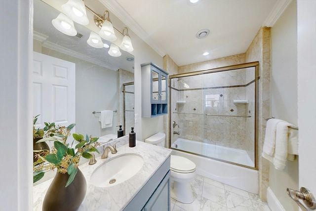 322 Tappan St 2, Brookline, MA 02445