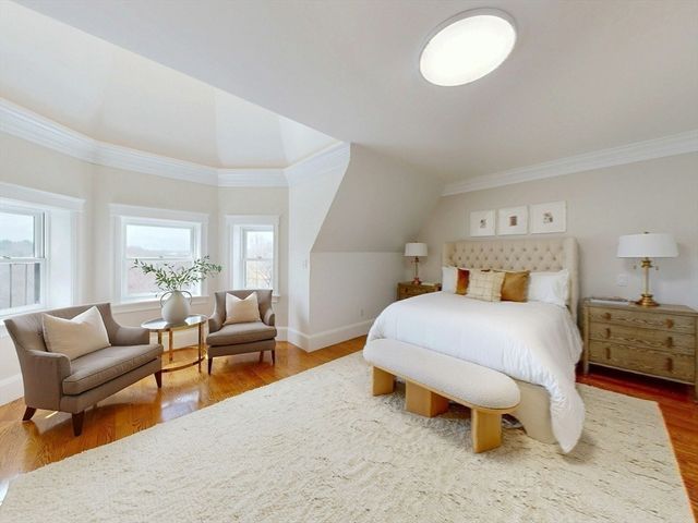 322 Tappan St 2, Brookline, MA 02445