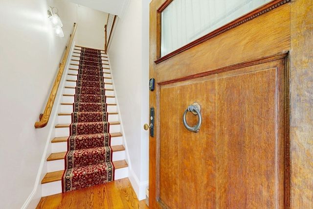 322 Tappan St 2, Brookline, MA 02445