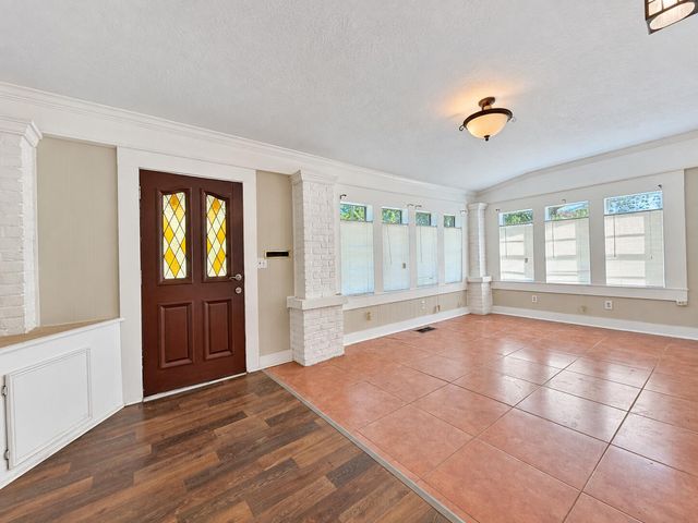 515 Elizabeth Ave., Hattiesburg, MS 39401