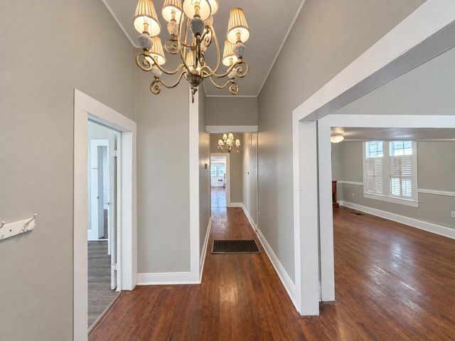 515 Elizabeth Ave., Hattiesburg, MS 39401