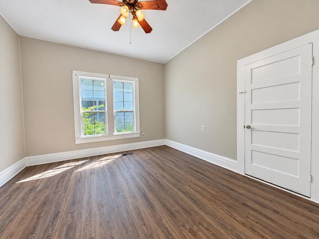 515 Elizabeth Ave., Hattiesburg, MS 39401