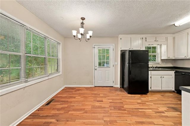 230 Parkway Court, Dallas, GA 30157