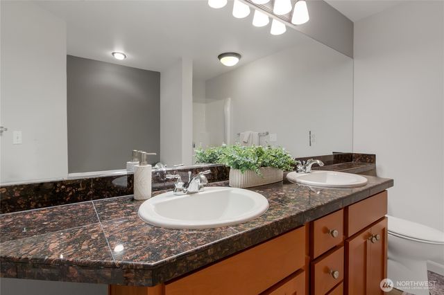 7208 James Place SE, Auburn, WA 98092