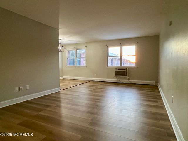 12 Manchester Court H, Freehold, NJ 07728