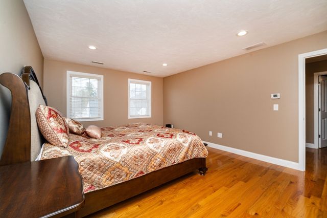 28. Woodlawn Ave, Billerica, MA 01821