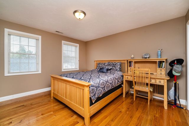 28. Woodlawn Ave, Billerica, MA 01821