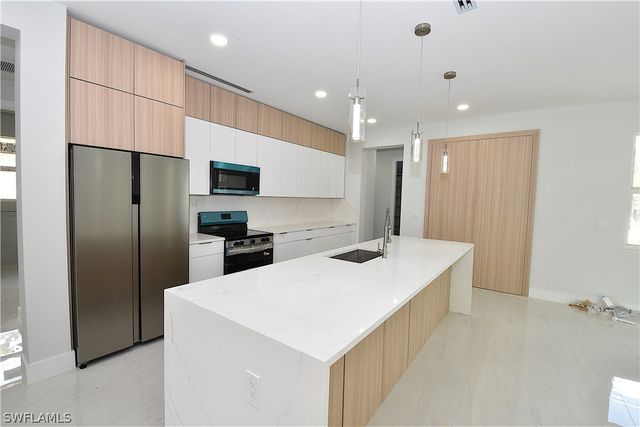 415 Highland AVE, Lehigh Acres, FL 33972