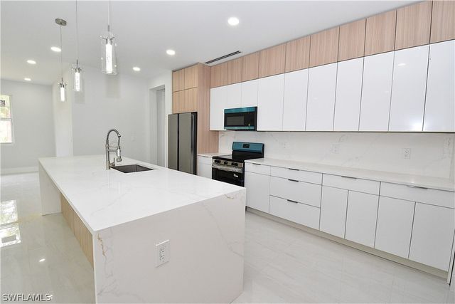 415 Highland AVE, Lehigh Acres, FL 33972