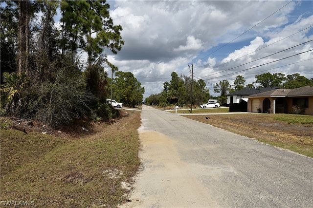 415 Highland AVE, Lehigh Acres, FL 33972