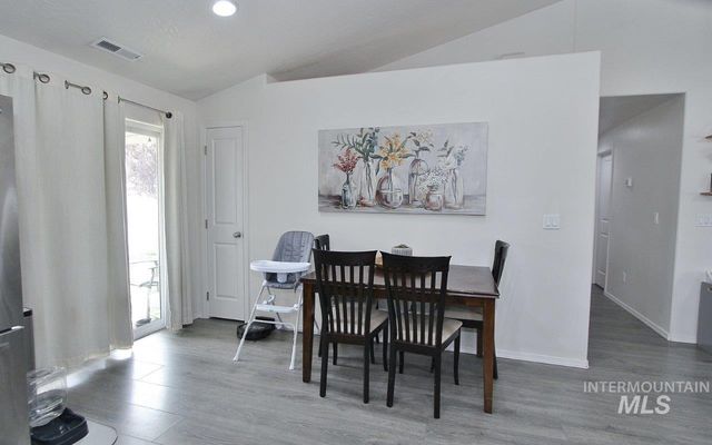 695 Stanley Lake St, Middleton, ID 83644