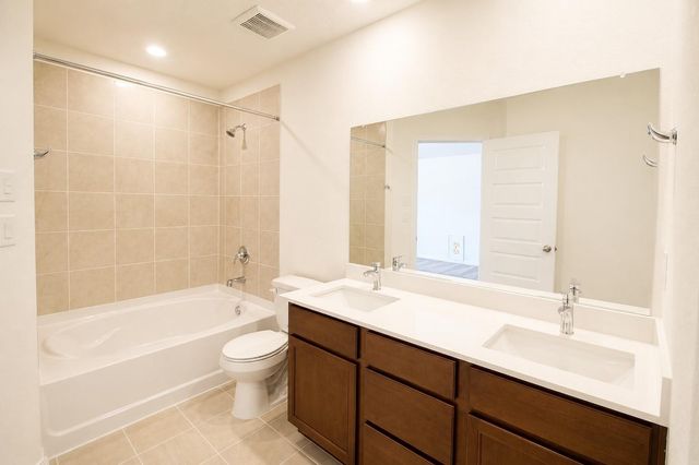 22554 Pinecone Forest Lane, Tomball, TX 77377