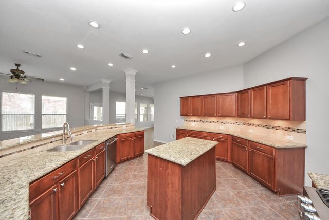 18403 Sierra Falls Court, Tomball, TX 77377