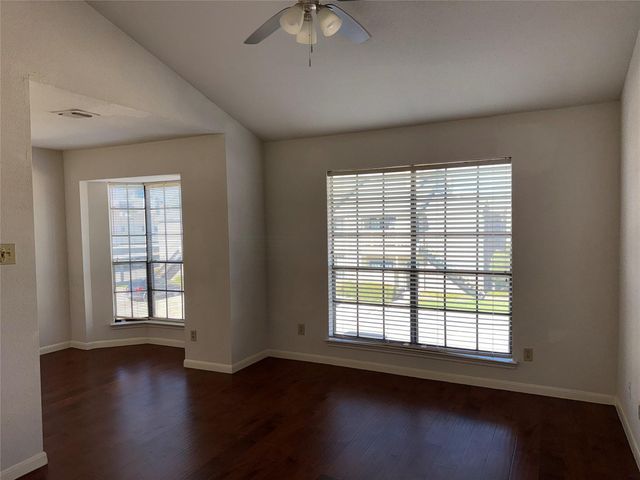 2121 El Paseo Street 1305, Houston, TX 77054