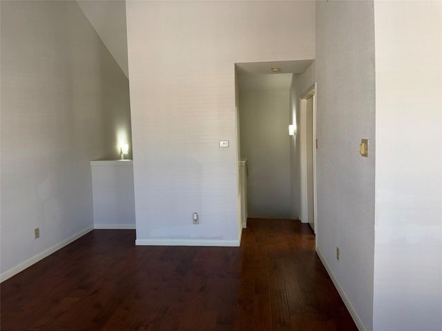 2121 El Paseo Street 1305, Houston, TX 77054