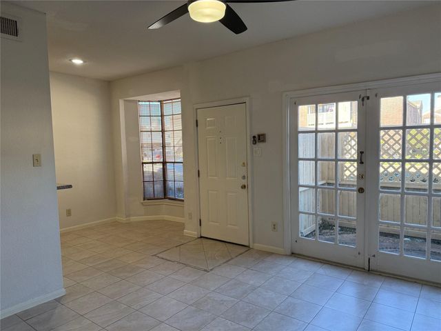 2121 El Paseo Street 1305, Houston, TX 77054