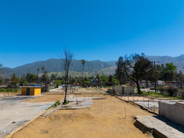 351 W Harriet Avenue, Altadena, CA 91001