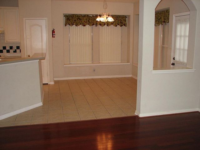 130 Annes Way, Stafford, TX 77477