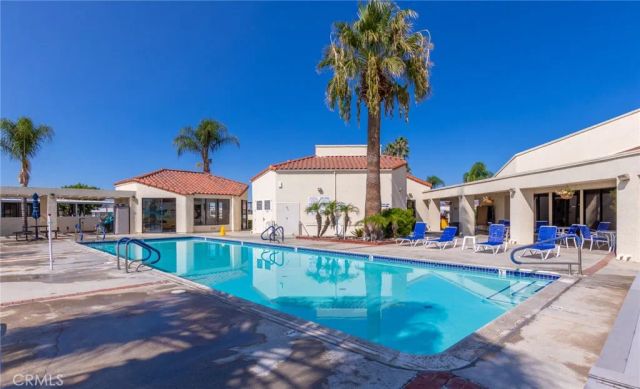 1295 S Cawston 245, Hemet, CA 92545