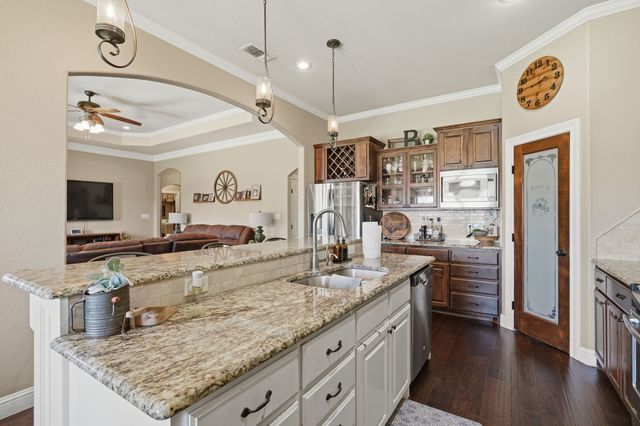 318 Mill Creek Drive, Abilene, TX 79602