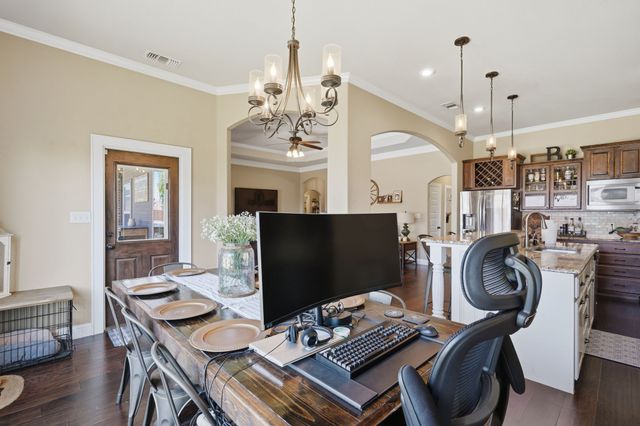 318 Mill Creek Drive, Abilene, TX 79602