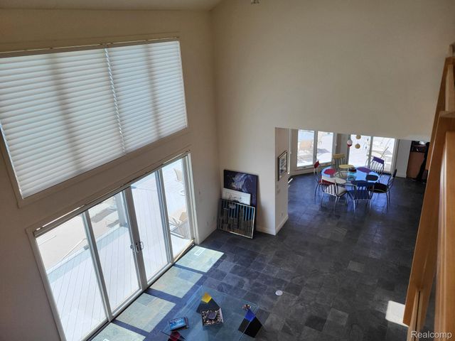 1296 Labrosse Drive, Waterford Charter Township, MI 48328