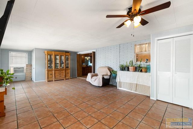 1513 E Crockett Ave., Harlingen, TX 78550