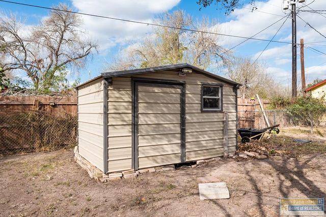 1513 E Crockett Ave., Harlingen, TX 78550