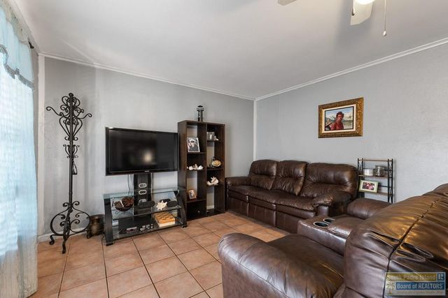 1513 E Crockett Ave., Harlingen, TX 78550