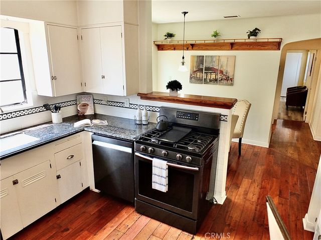 3757 Cerritos Avenue, Long Beach, CA 90807