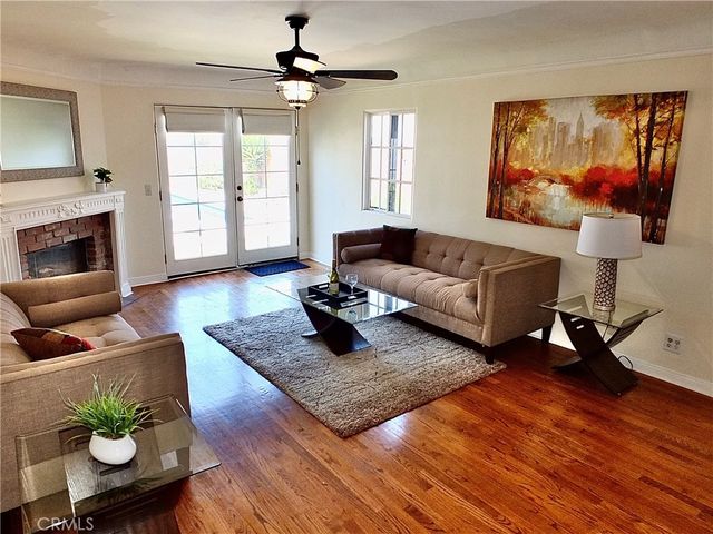 3757 Cerritos Avenue, Long Beach, CA 90807
