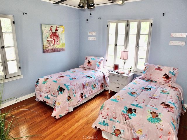 3757 Cerritos Avenue, Long Beach, CA 90807