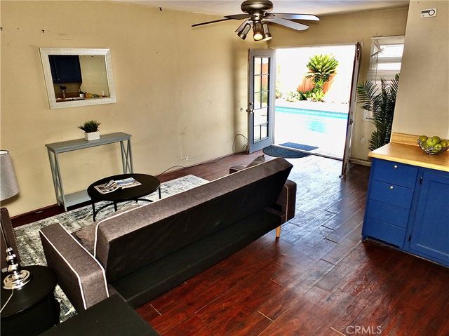 3757 Cerritos Avenue, Long Beach, CA 90807