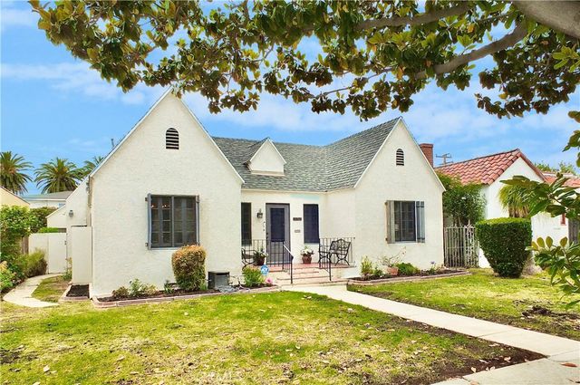 3757 Cerritos Avenue, Long Beach, CA 90807