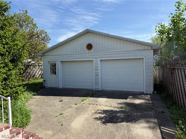 612 Eastlawn Avenue, Parkersburg, WV 26101