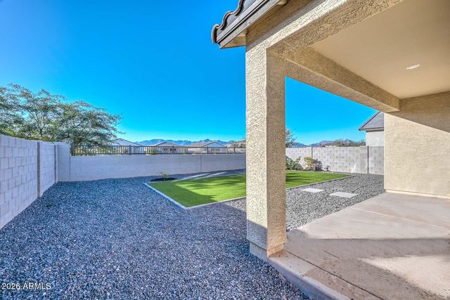5531 W Willow Ridge Drive, Laveen, AZ 85339