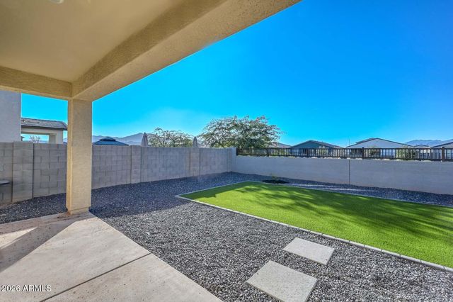 5531 W Willow Ridge Drive, Laveen, AZ 85339