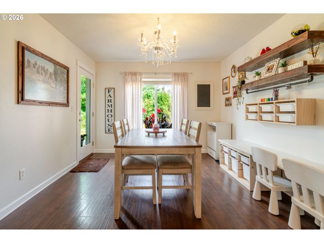 851 S 5TH St, Jefferson, OR 97352