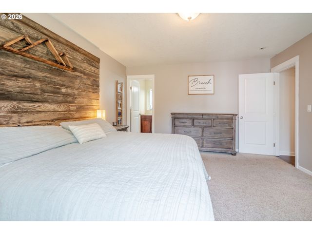 851 S 5TH St, Jefferson, OR 97352